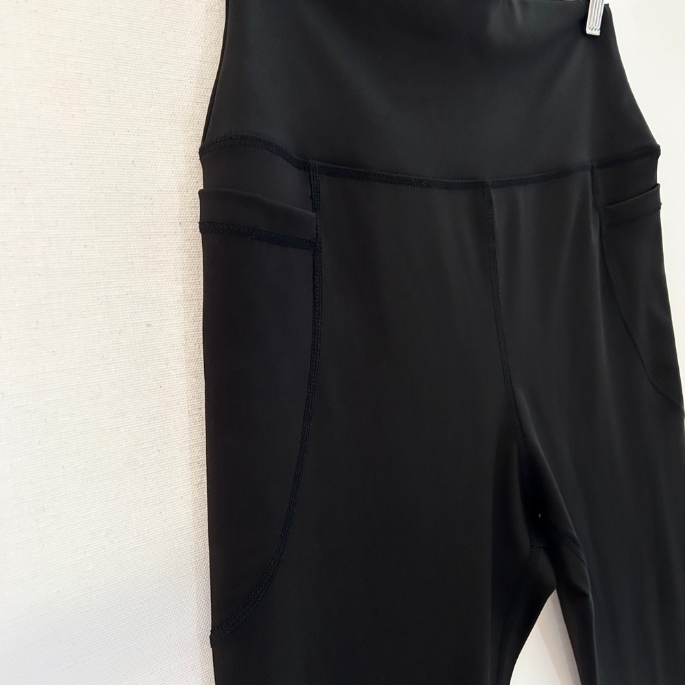 Active Motion Black Flare Yoga Pants Size S High Rise Pocket Leggings - Picture 3 of 4